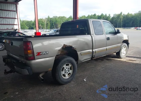 2002 Chevrolet Silverado 1500 Ls z USA, uszkodzony, nr VIN 2GCEK19T121275435